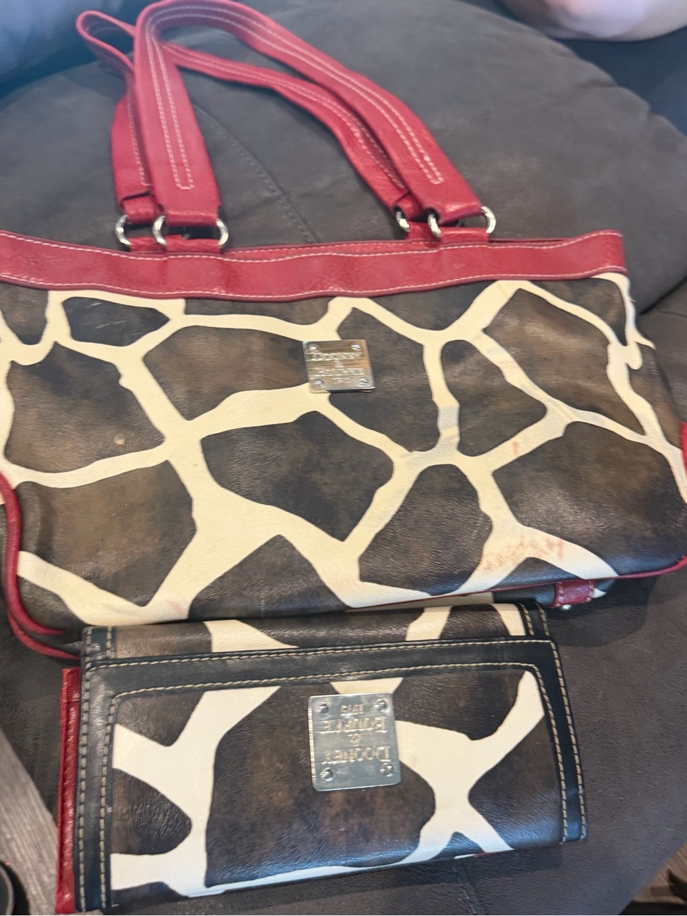 Unknown Brand Red and Black Giraffe-Print Tote Bag